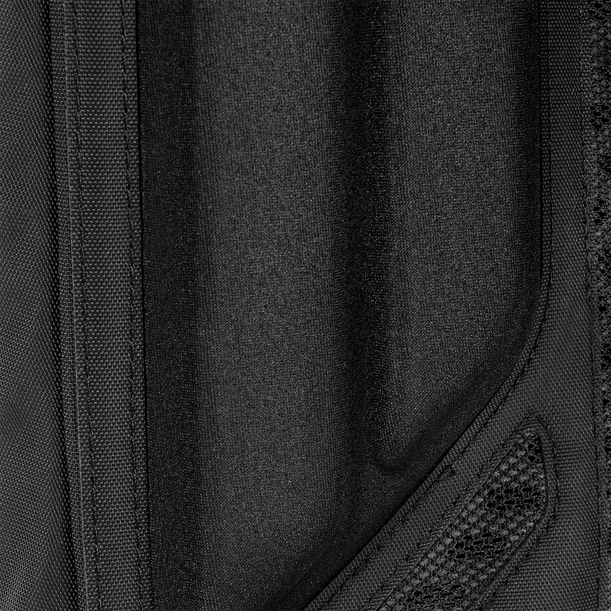 paragon-hydration-pack-f2 Paragon_Black_Texture.png